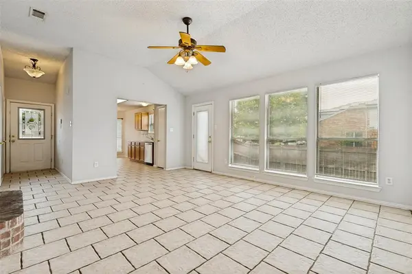 1043 Palomino Drive, Little Elm, TX 75068