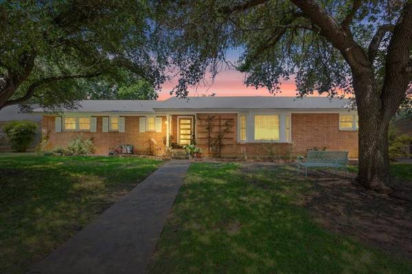 2712 Braemar Drive, Waco, TX 76710