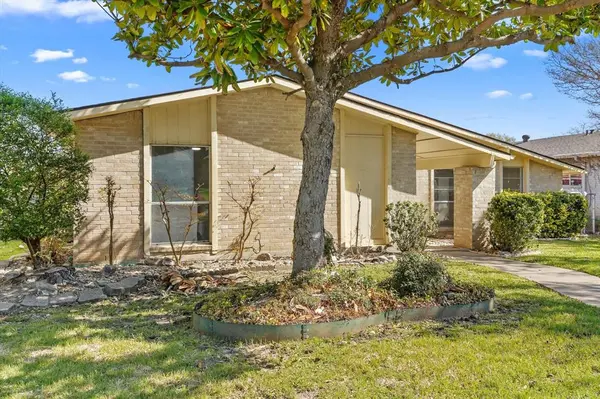 3020 Ravine Trail, Carrollton, TX 75007