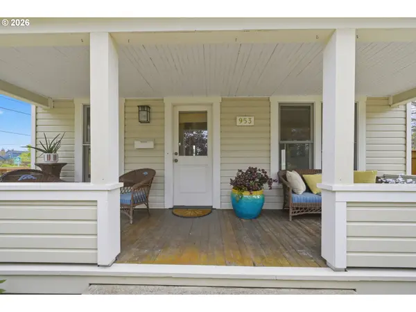 953 C ST, Springfield, OR 97477
