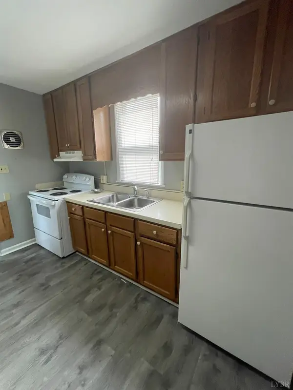 211 College DR, Lynchburg, VA 24501