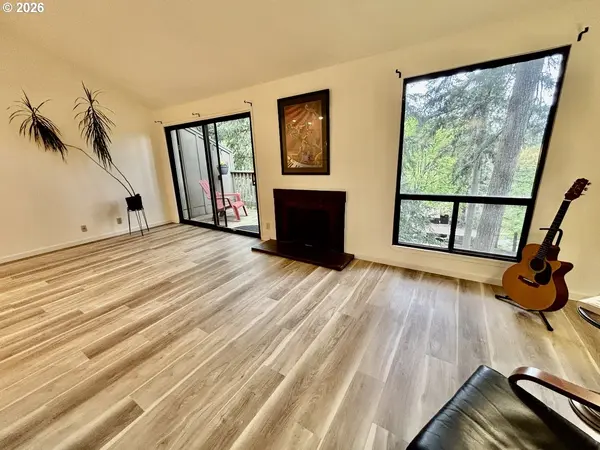 213 TRAILSIDE LOOP, Eugene, OR 97405