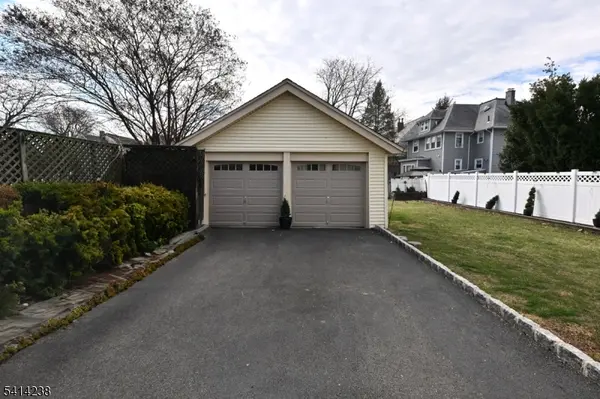 99 Christie St, Ridgefield Park Village, NJ 07660