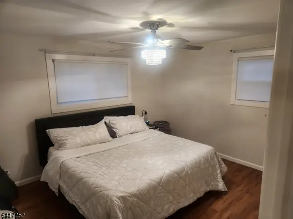 52 Vetrone Dr, Woodland Park, NJ 07424