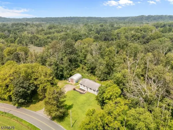 411 Shades Of Death Rd, Allamuchy Twp., NJ 07838