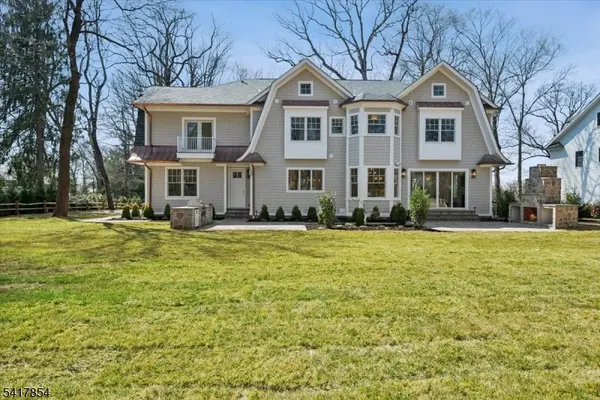 58 Midwood Ter, Madison Boro, NJ 07940