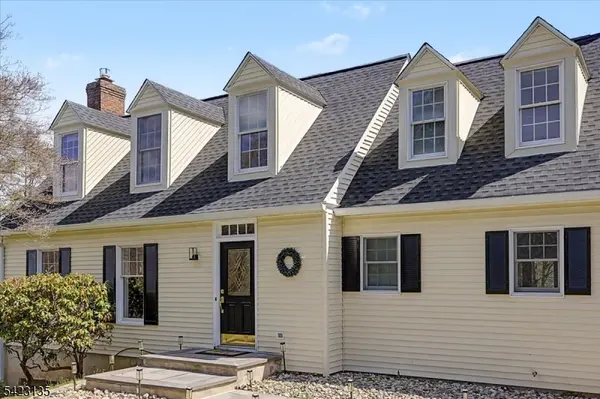 442 Buckhorn Dr, White Twp., NJ 07823