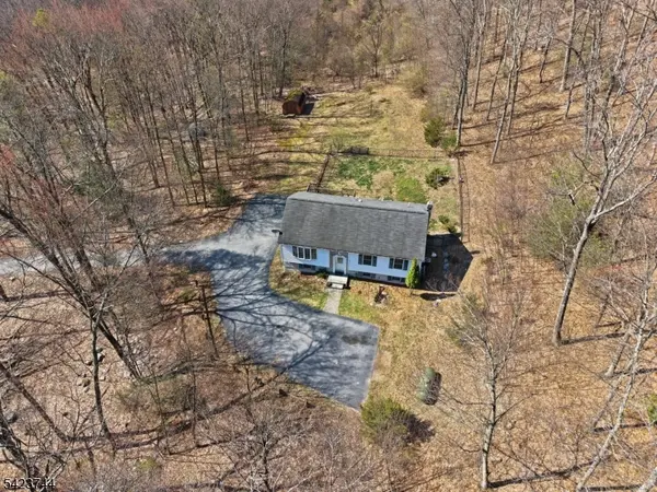 911 Upper Dr, Stillwater Twp., NJ 07860