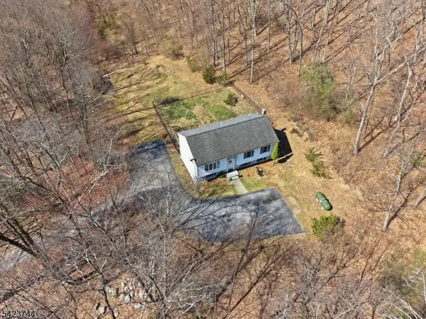 911 Upper Dr, Stillwater Twp., NJ 07860