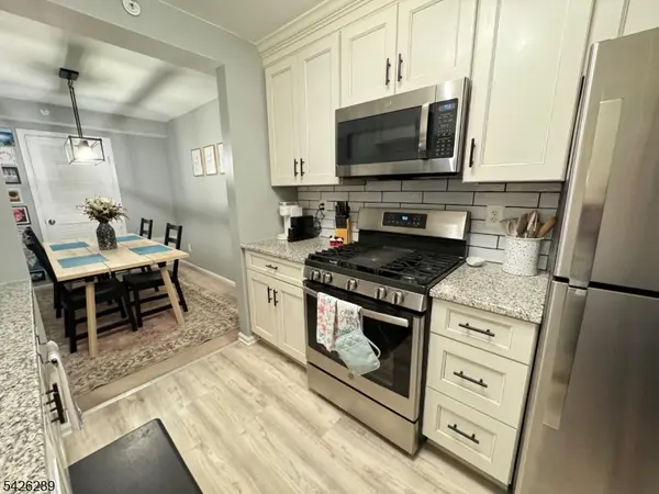 322 Stratford Pl #322, Bridgewater Twp., NJ 08805