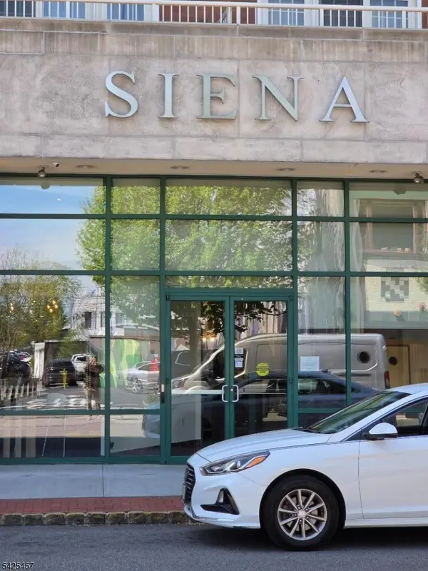 48 S Park St #711, Montclair Twp., NJ 07042