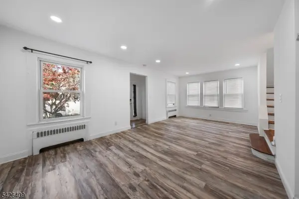 8 Melrose Ter, Elizabeth City, NJ 07208