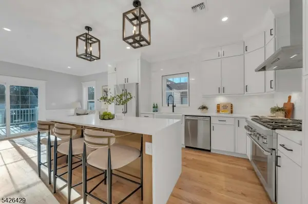 21 Spruce St, Cranford Twp., NJ 07016