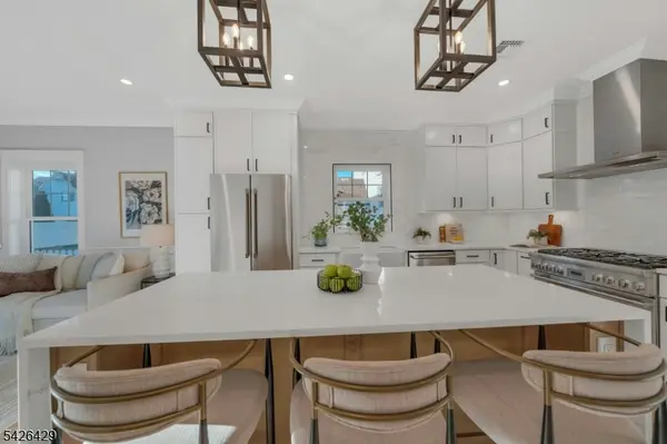 21 Spruce St, Cranford Twp., NJ 07016