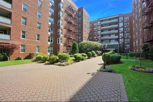 9201 Shore RD #B703, Brooklyn, NY 11209