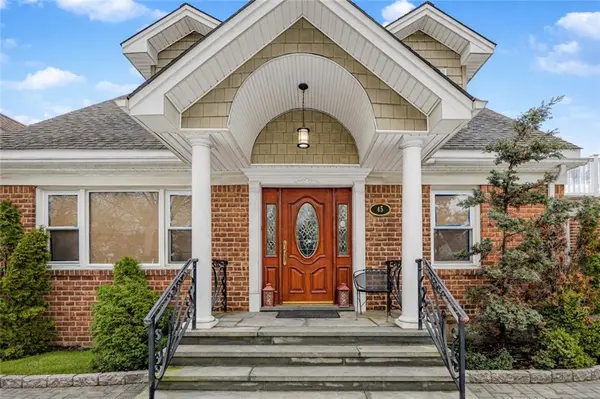 45 College AVE, Staten  Island, NY 10314