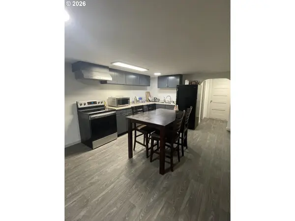 144 SE 85TH AVE, Portland, OR 97216