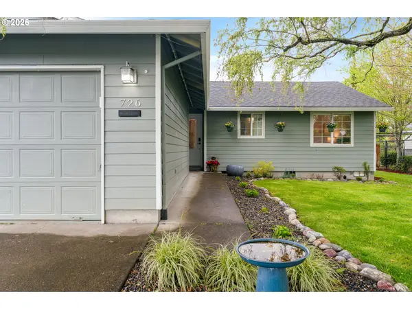 726 S LINDEN ST, Cornelius, OR 97113