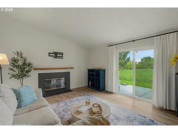 726 S LINDEN ST, Cornelius, OR 97113