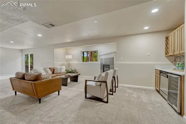 19825 Soaring Wing DR, Colorado Springs, CO 80908