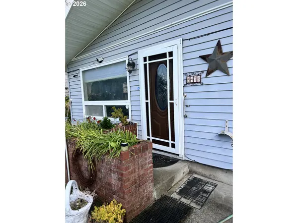 2478 MARION ST, North Bend, OR 97459