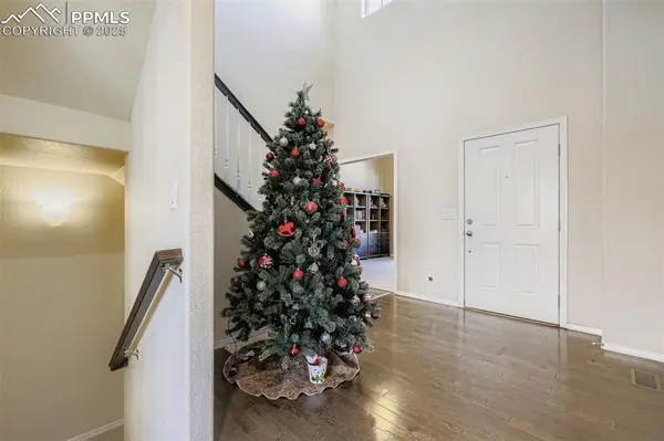 5835 Thurber DR, Colorado Springs, CO 80924