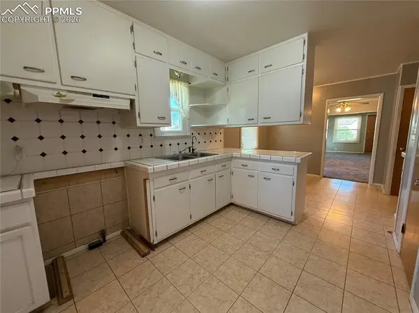 711 S 3rd ST, Lamar, CO 81052