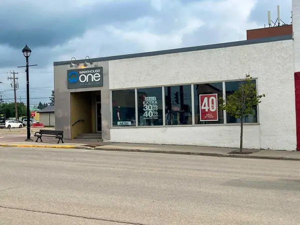 323 50 ST,  Edson,  AB T7E 1T7