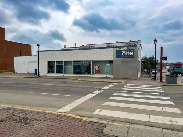 323 50 ST, Edson, AB T7E 1T7