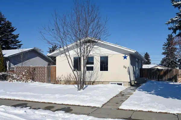 36 Pennsburg PL SE,  Calgary,  AB T2A2K1
