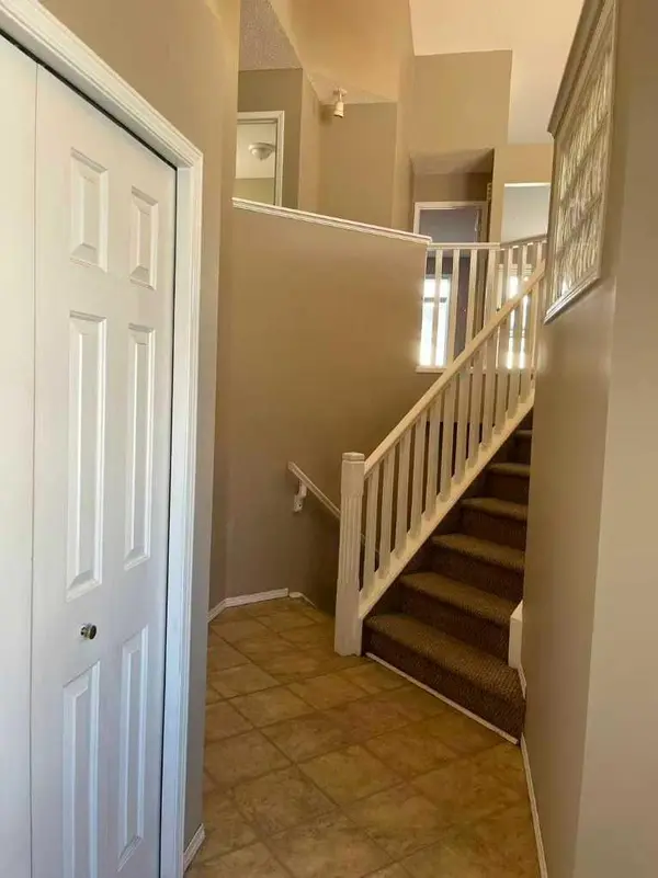 170 Citadel GDNS NW, Calgary, AB t3g 3x6