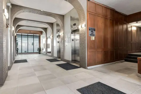 4944 Dalton DR NW #1114, Calgary, AB T3A 2E3