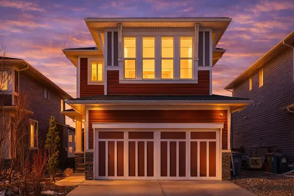 96 Emberside GLN, Cochrane, AB T4C2L7