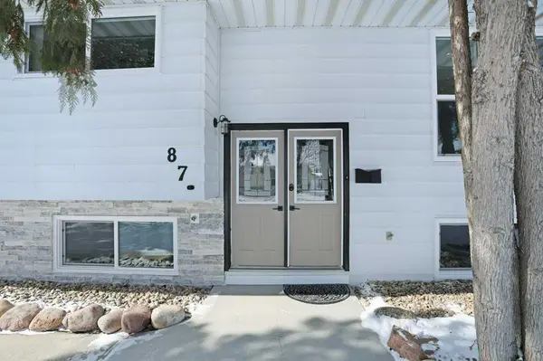 87 Dr. Anderson Park ST E, Brooks, AB T1R0K5