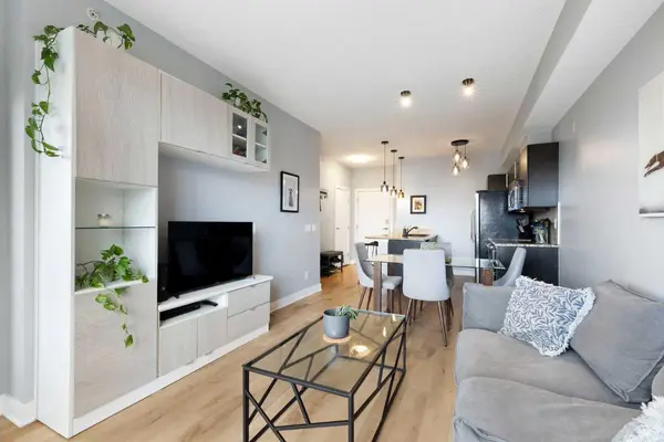 2307 14 ST SW #303, Calgary, AB T2T 3T5