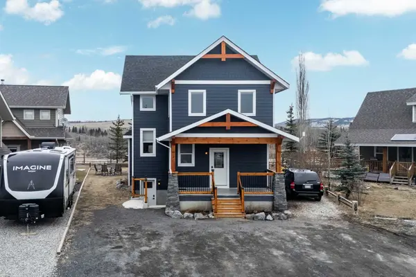 216 Cottageclub CRES, Rural Rocky View County, AB T4C1B1