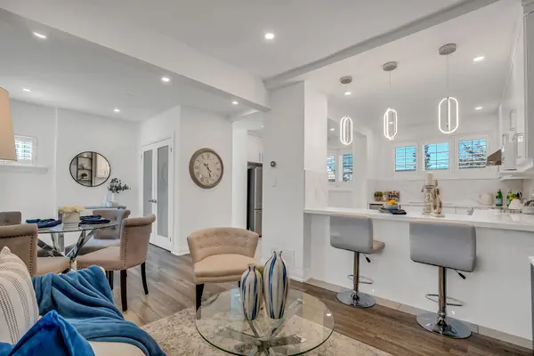 70 Clovelly AVE, Toronto C03, ON M6C 1Y3