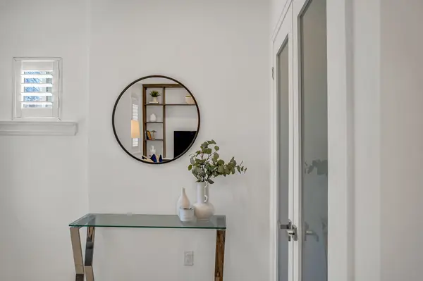 70 Clovelly AVE, Toronto C03, ON M6C 1Y3