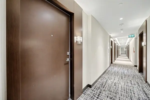 2221 Yonge ST #5404, Toronto C10, ON M4S 0B8