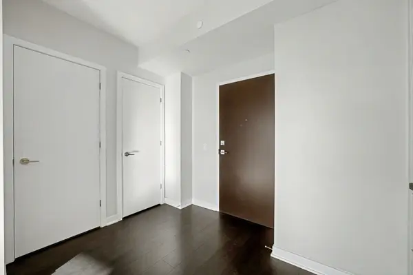 2221 Yonge ST #5404, Toronto C10, ON M4S 0B8