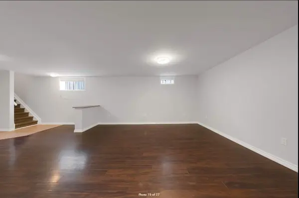 122 Rosehill BLVD, Oshawa, ON L1J 5G9