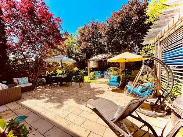 1428 Coldstream DR E, Oshawa, ON L1K 2Y8