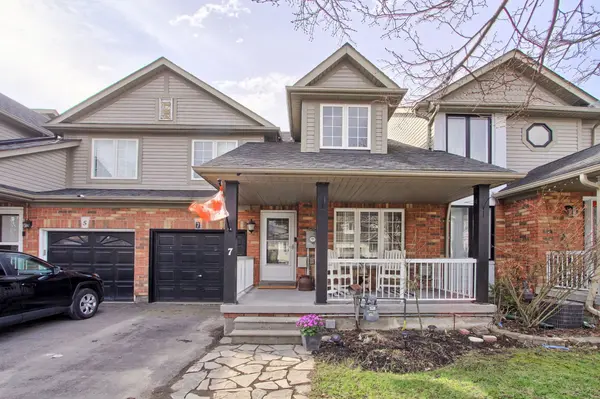 7 Glasgow CRES, Georgina, ON L4P 4A9