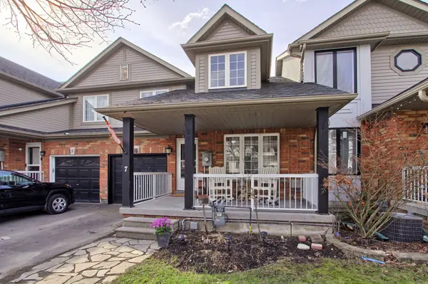 7 Glasgow CRES, Georgina, ON L4P 4A9
