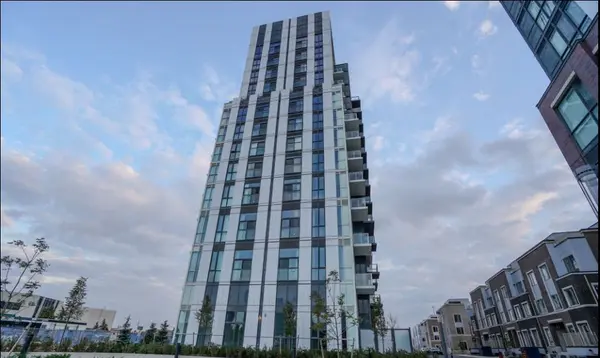 60 Honeycrisp CRES #103, Vaughan, ON L4K 0N5