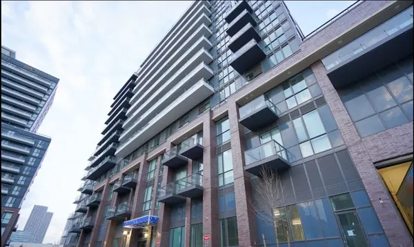 60 Honeycrisp CRES #103, Vaughan, ON L4K 0N5