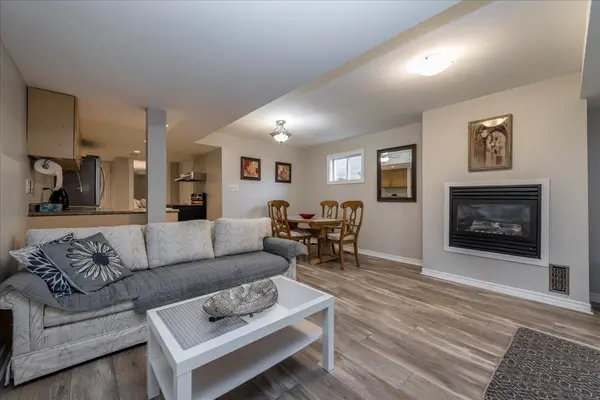 100 Jessica Lower LVL DR, Barrie, ON L4N 5Z5