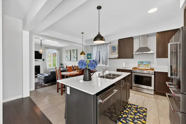 2962 Monarch DR, Orillia, ON L3V 8M8