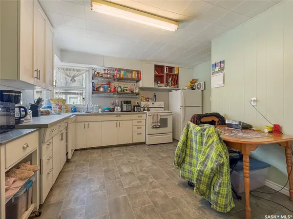 1441 103rd STREET, North Battleford, SK S9A 1L2