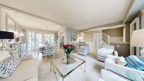 16 Ferndale CRES, Brampton, ON L6W 1E9